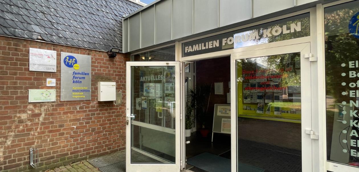 Mitten in der Stegerwaldsiedlung bieten wir Kurse für Familien, Eltern und Kinder und Erwachsene an.